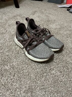 PUMA Purple Soft Foam Heathered Knit Athletic Sneakers